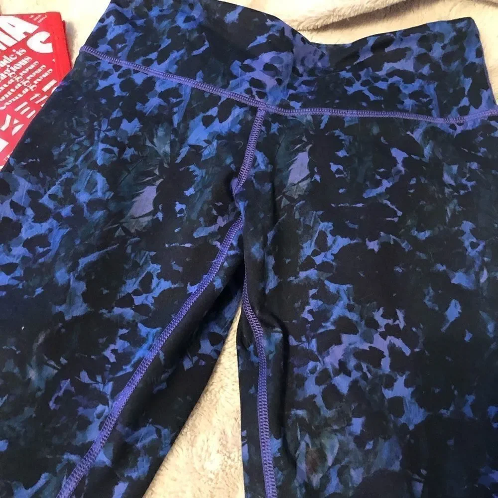 LULULEMON cropped leggings🍋